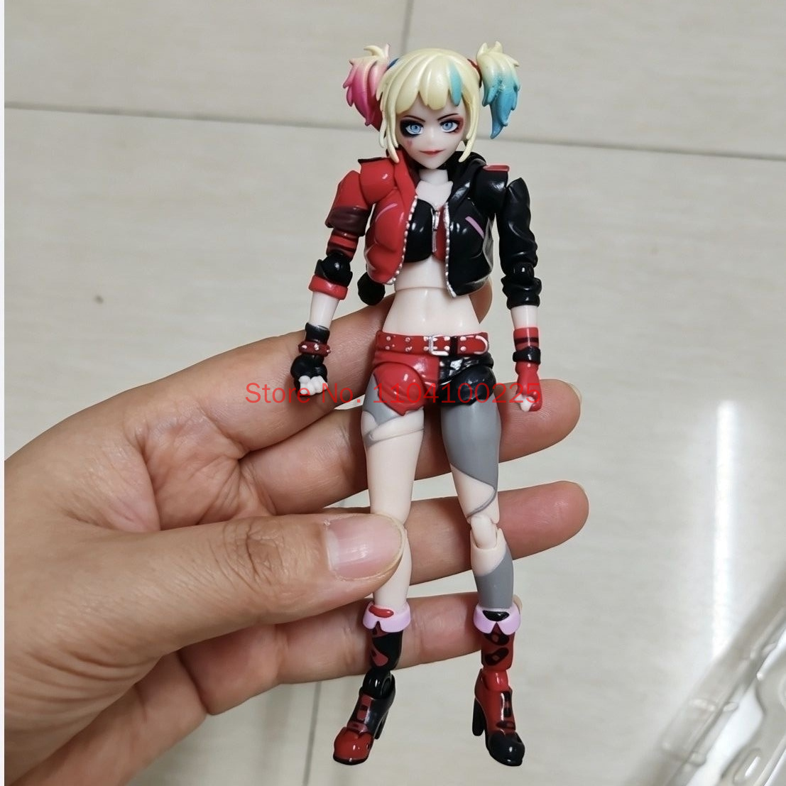 Model Kit Harley Quinn - Replika！Stokta Mevcut Kaiyodo Harley Quinn Revoltech