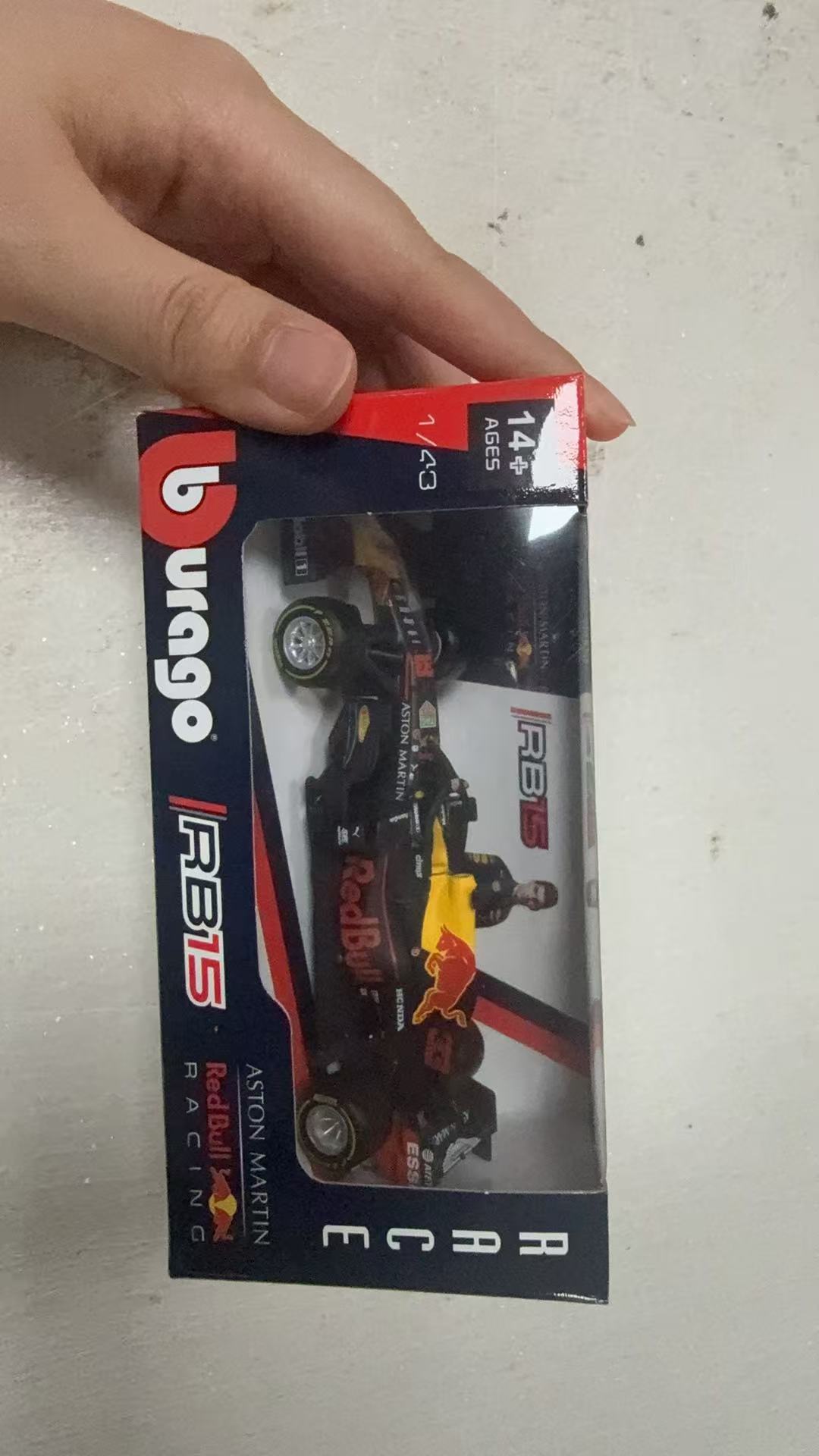 Bburago 1:43 F1 Ferrari SF25 M - Model Kit Italeri incelemesi ve fiyatı