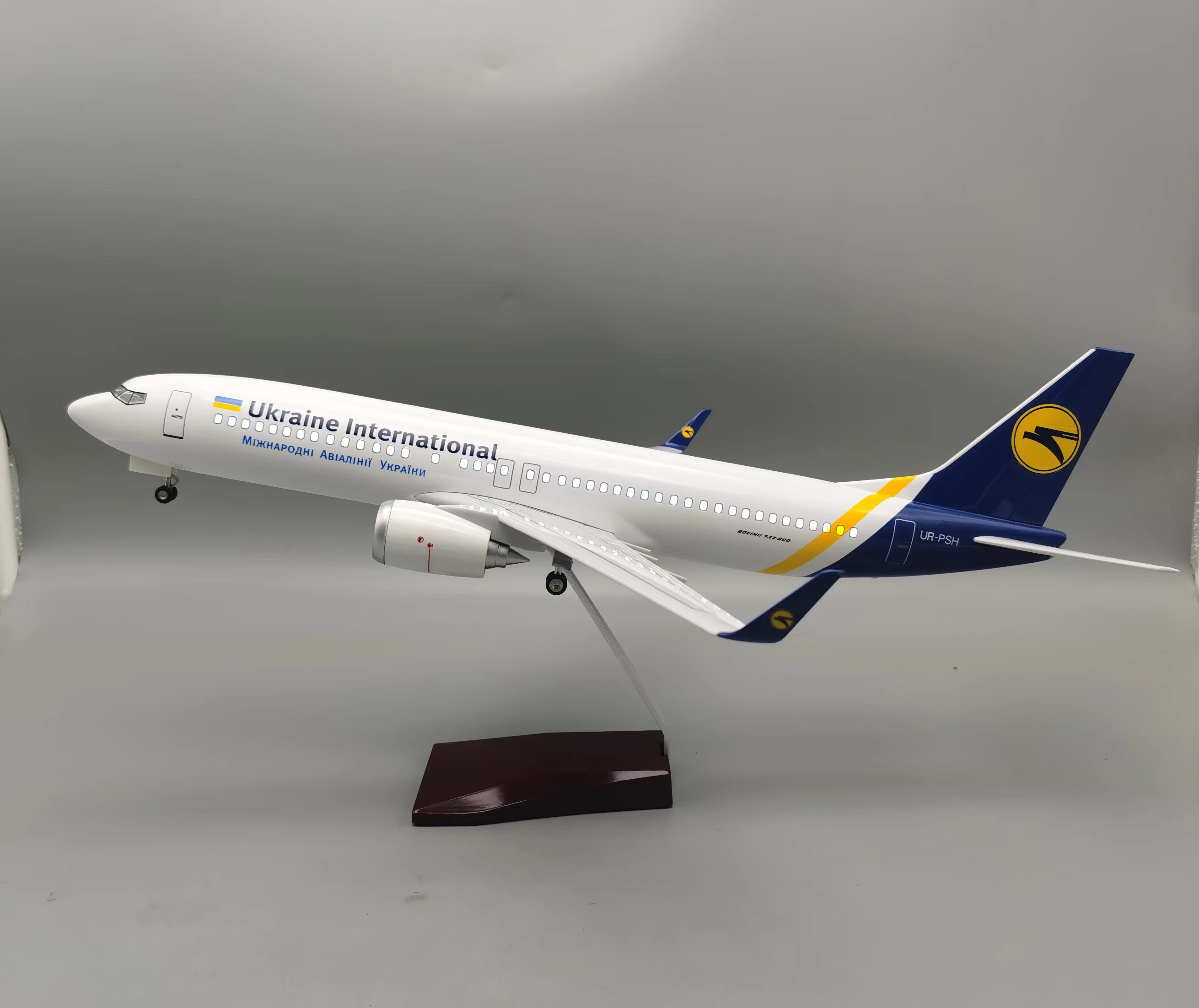 47 cm Uçak Modeli B737-800 Ukr - Model Kit Ukraine incelemesi ve fiyatı