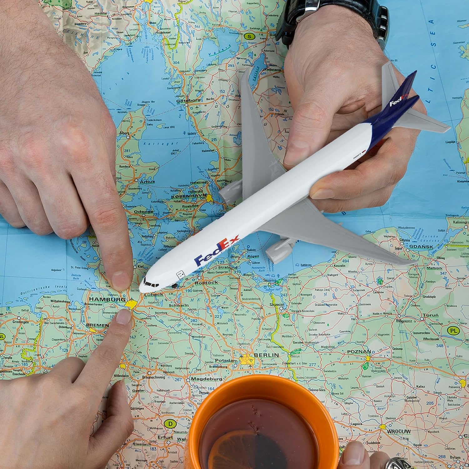 20cm Fedex B777 Uçak Modeli Oy - Model Kit Store incelemesi ve fiyatı